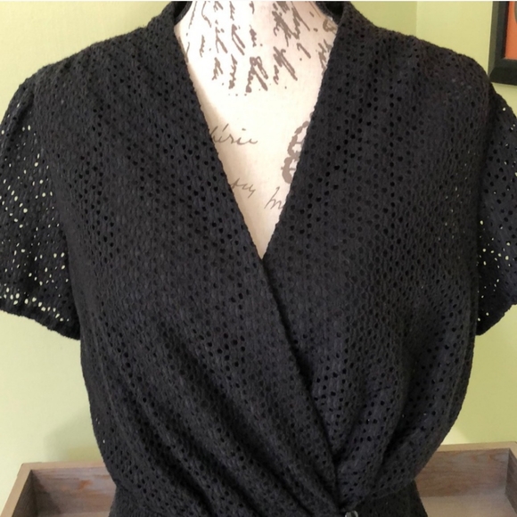 2for$20🔥Eva Mendes | Black Peplum Wrap Top - Picture 2 of 8